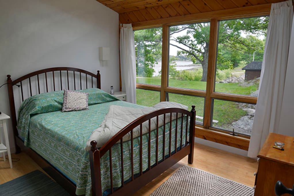 Main house bedroom 1