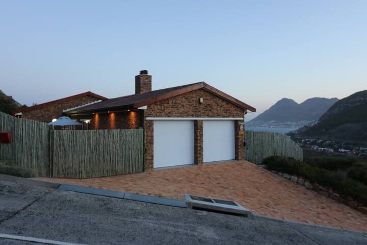 Beachhouse not at the Beach***** gallery image 2