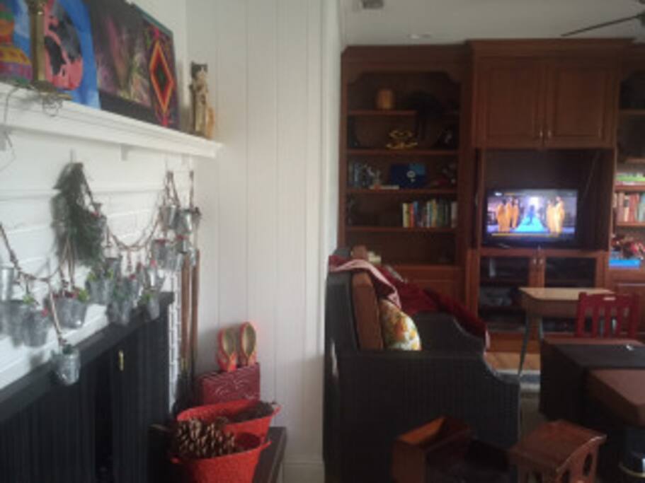 Living room with Fireplace