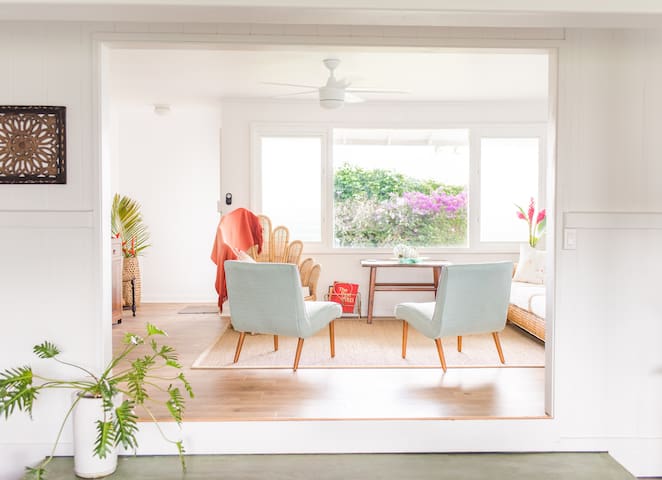 The Lime House 4BDRM 2Bath Steps from the Beach!