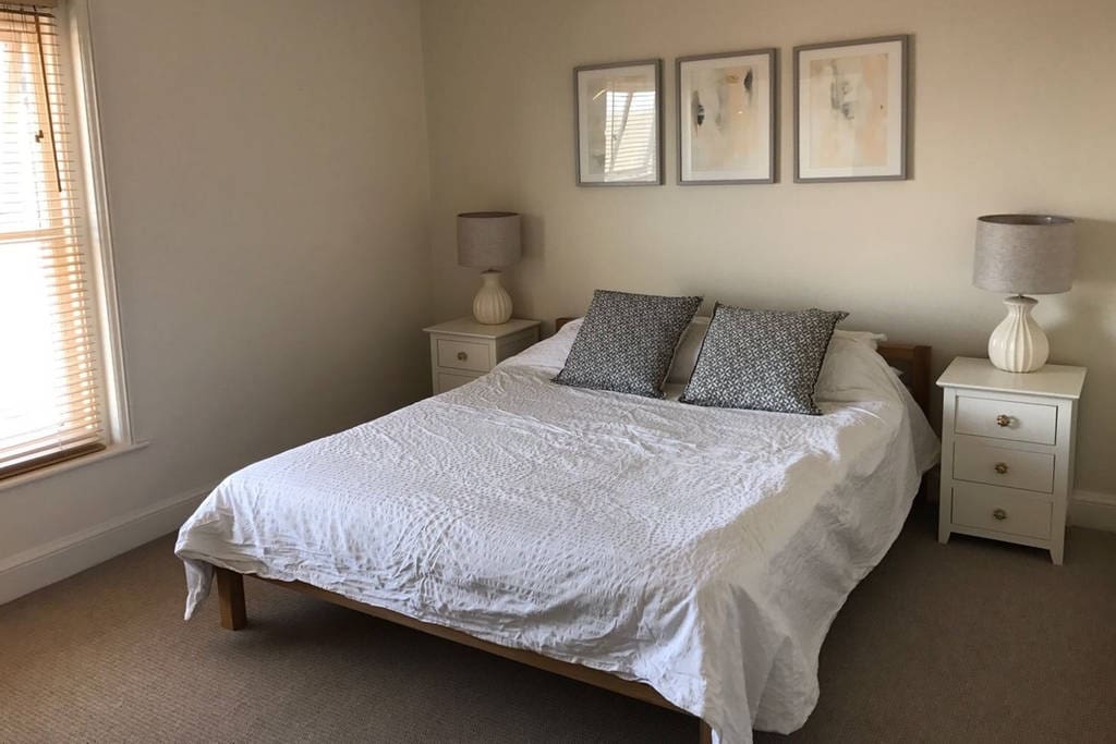 Master bedroom.
King size bed with adjoining ensuite