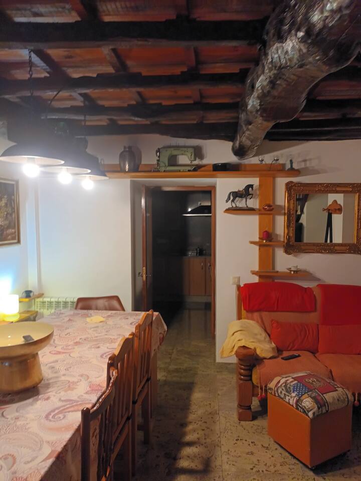 Casa Rústica, Barbacoa, Piscina Y Jardín Privado. - Lara