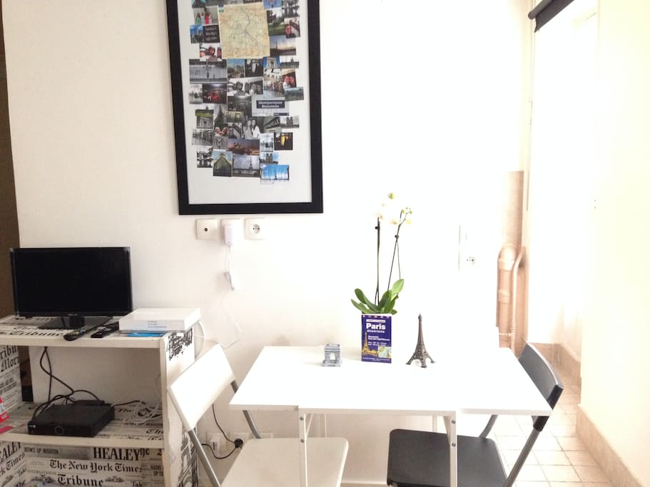 TV and wifi, feel like a Parisian living in Paris