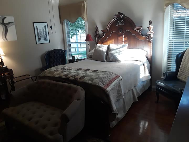 Quiet, Cozy, In The Azalea District - Tyler, TX