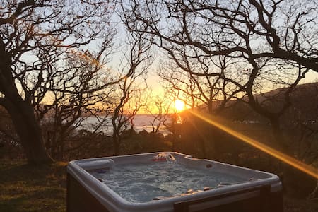 Snowdonia Mawddach Cabin + hot tub FIVE STAR*****