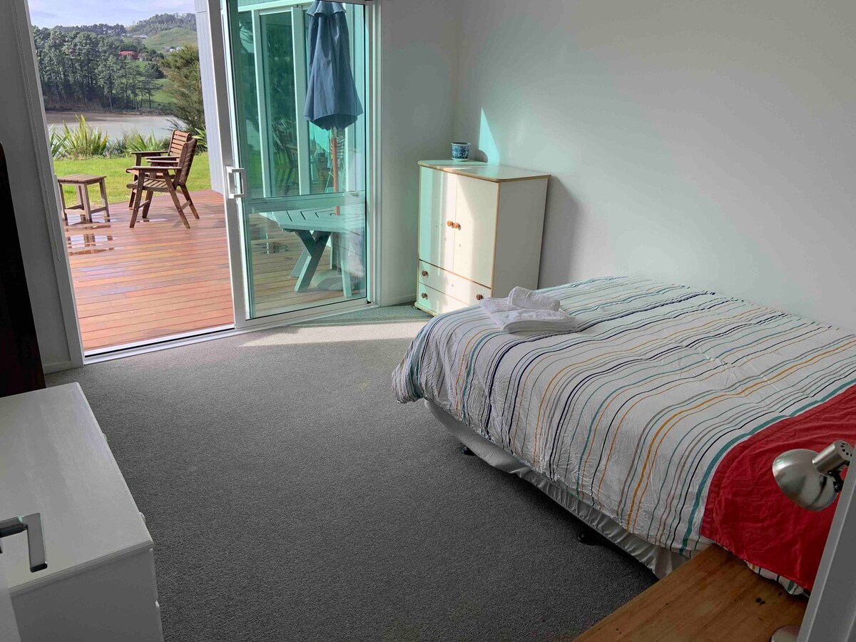 Втора спалня