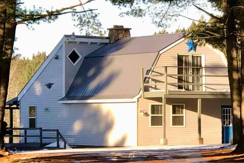 Northern Michigan's Four Seasons Oasis!