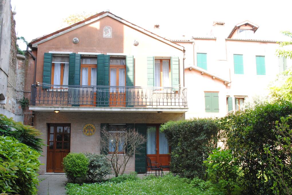 Villetta - household