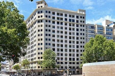 Prime Flat in Central Location