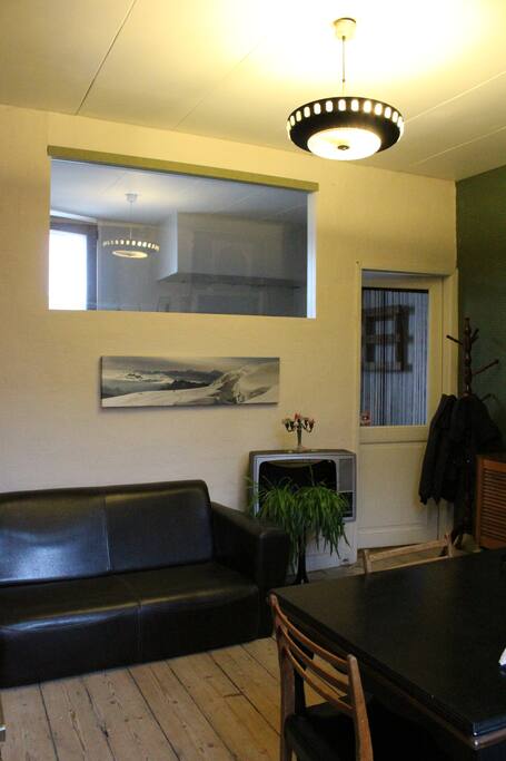 Kitchen side space (1st floor)