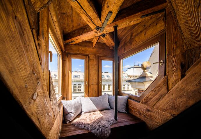 3FL Apt of KINGS + vířívka na terase v srdci Prahy gallery image 5