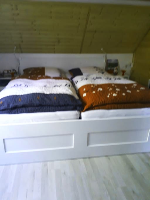 Doppelbett 1.80 x 2 m