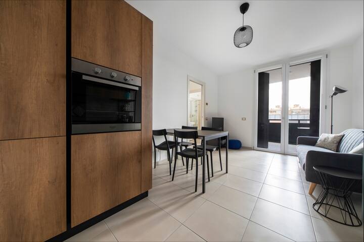 Realkasa Pool & Parking Flat gallery image 3