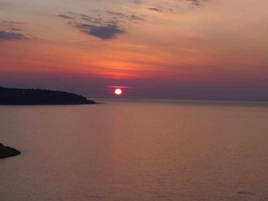 The view at dawn to start your day with beauty... only if you are an early riser!