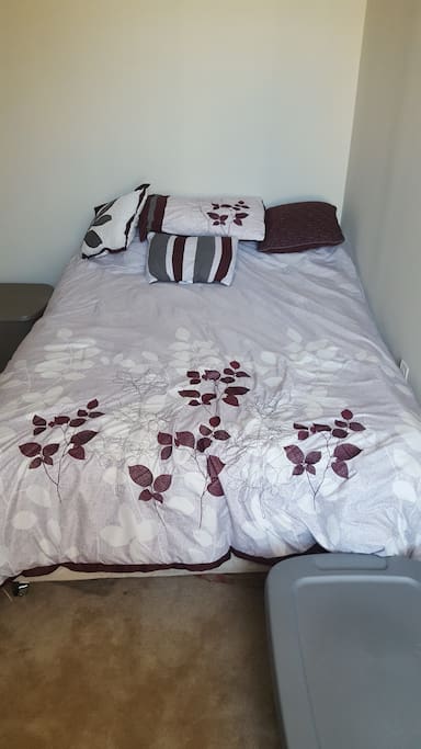 Full Size Bed.