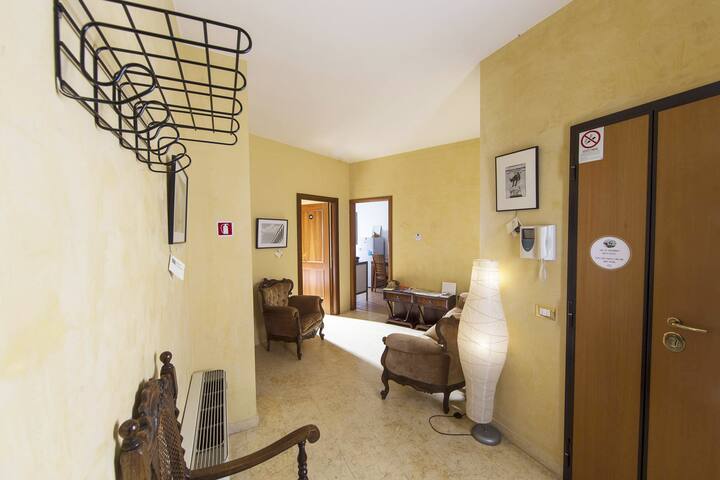 BigFamilyFlats – Navona/Vatican – 4 rooms / 8pax gallery image 3