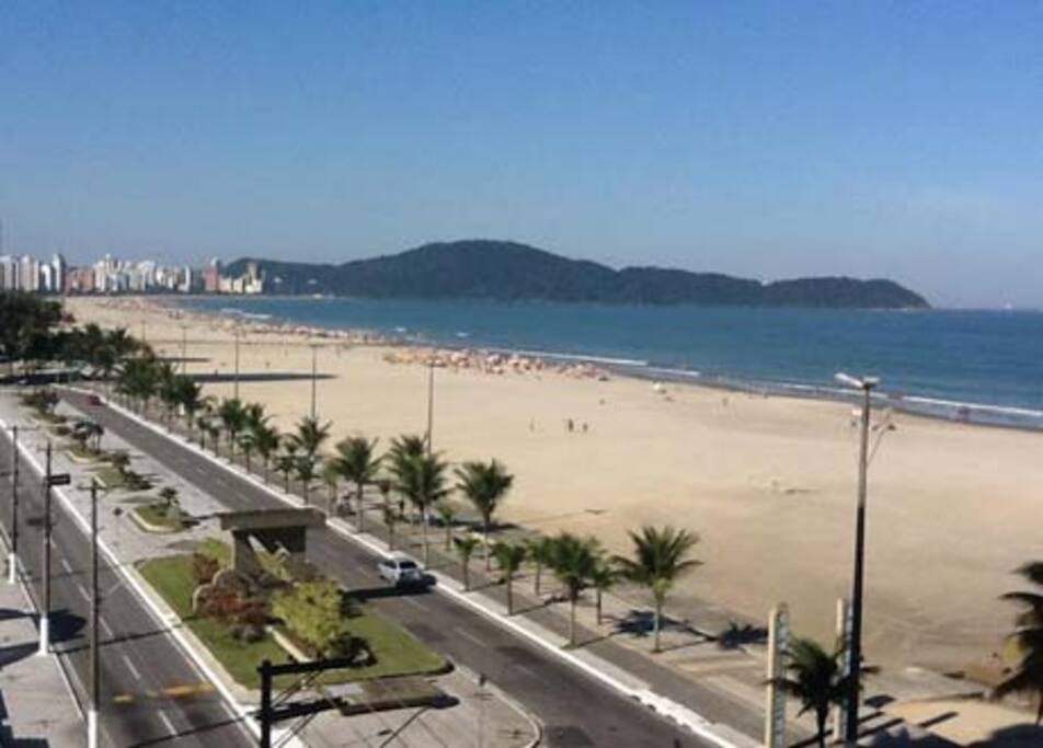 Calçadão em toda orla da Praia Grande