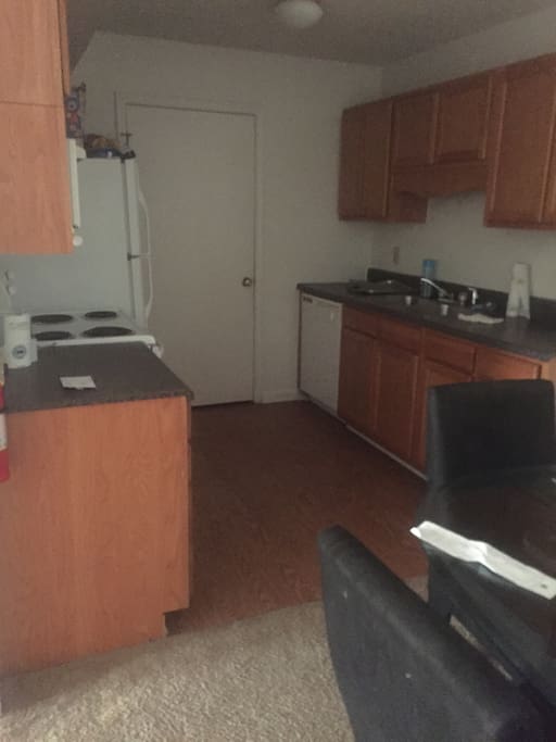 Full kitchen at your service !