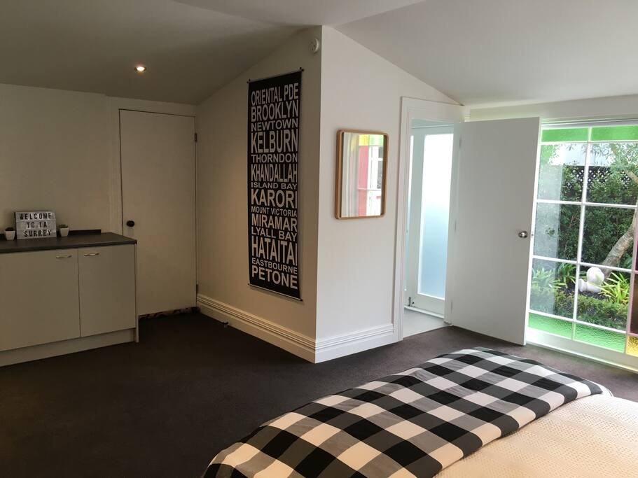 Ensuite door
