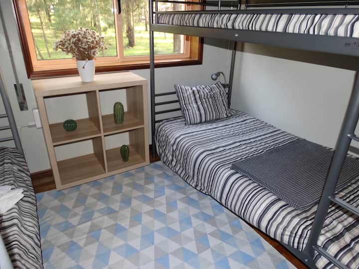 Спална соба бр. 2 (легла)
