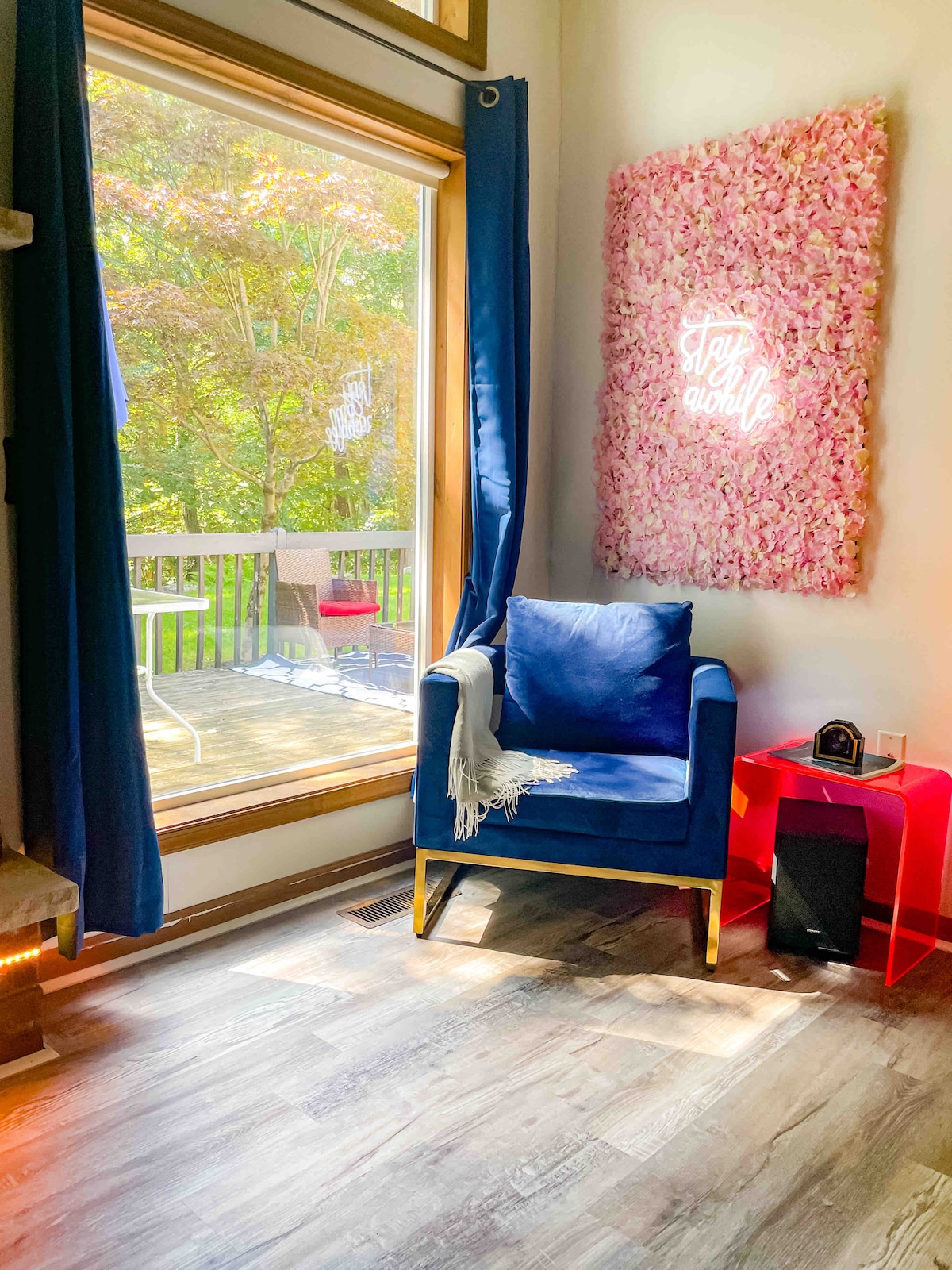 Pocono's Retreat 2Acre Haven in Nature's Embrace Houses for Rent in