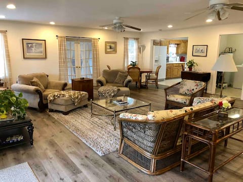 Top Airbnb: Charming Countryside Guesthouse in Rome in Floyd