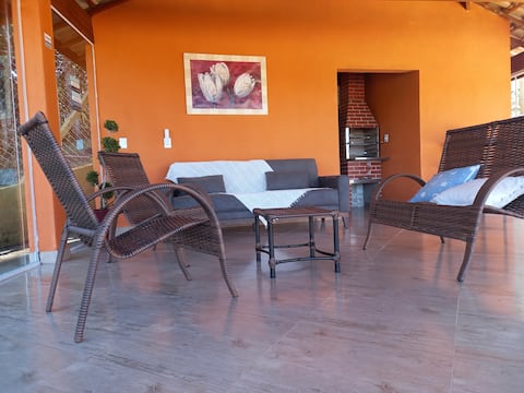 Anúncio popular: Vale Verde – Privacy, pool, 4 bedrooms / family-friendly em Lindóia