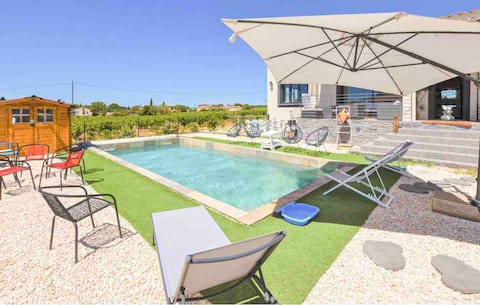 Villa La Gerbe d 'Or
air-conditioned and private pool