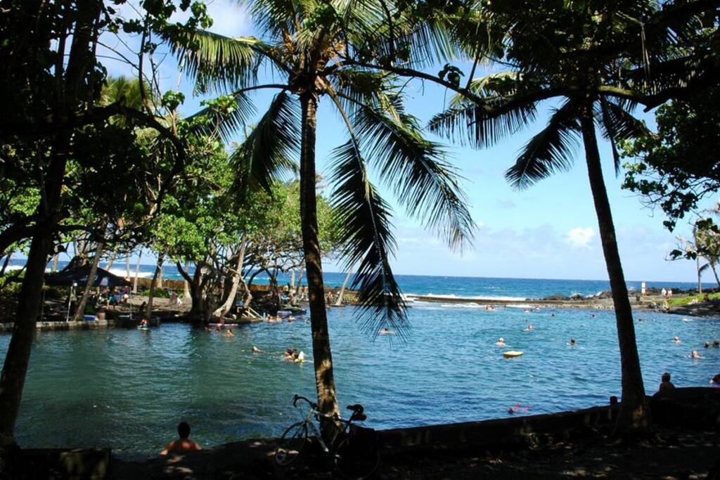 Ahalanui Park..... (Warm Pond)