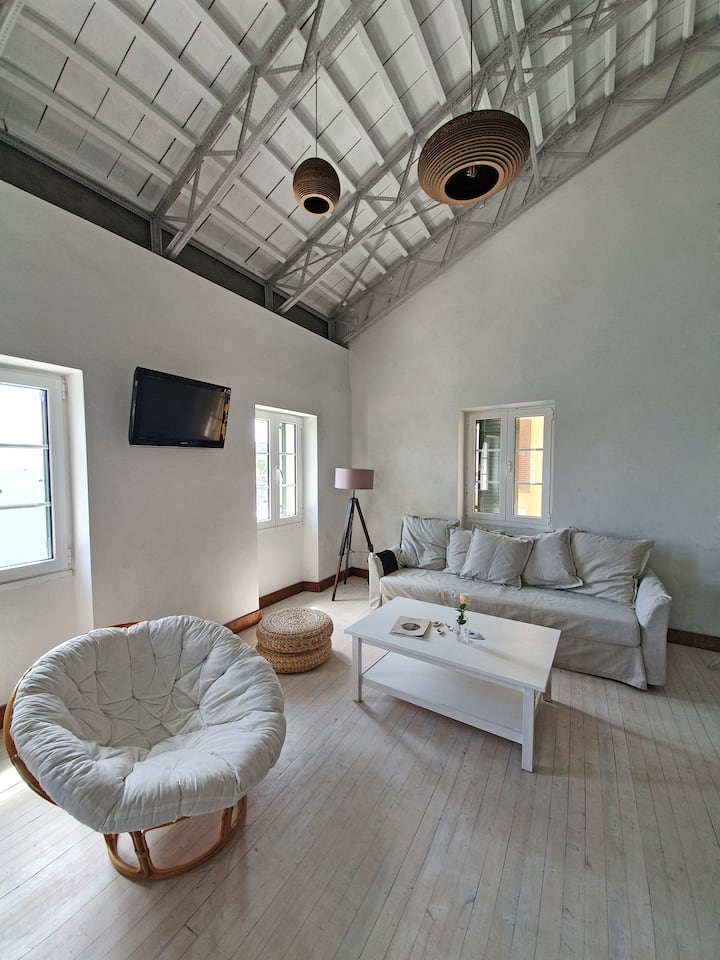 Სასტუმრო ოთახი