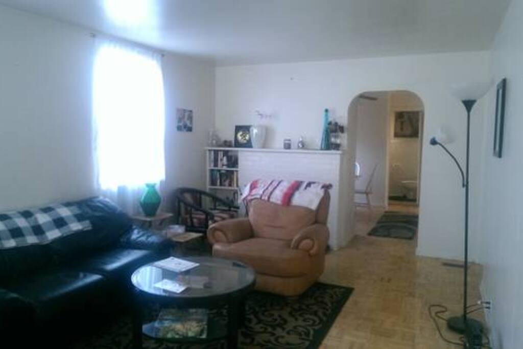 Real fireplace, comfortable living space.