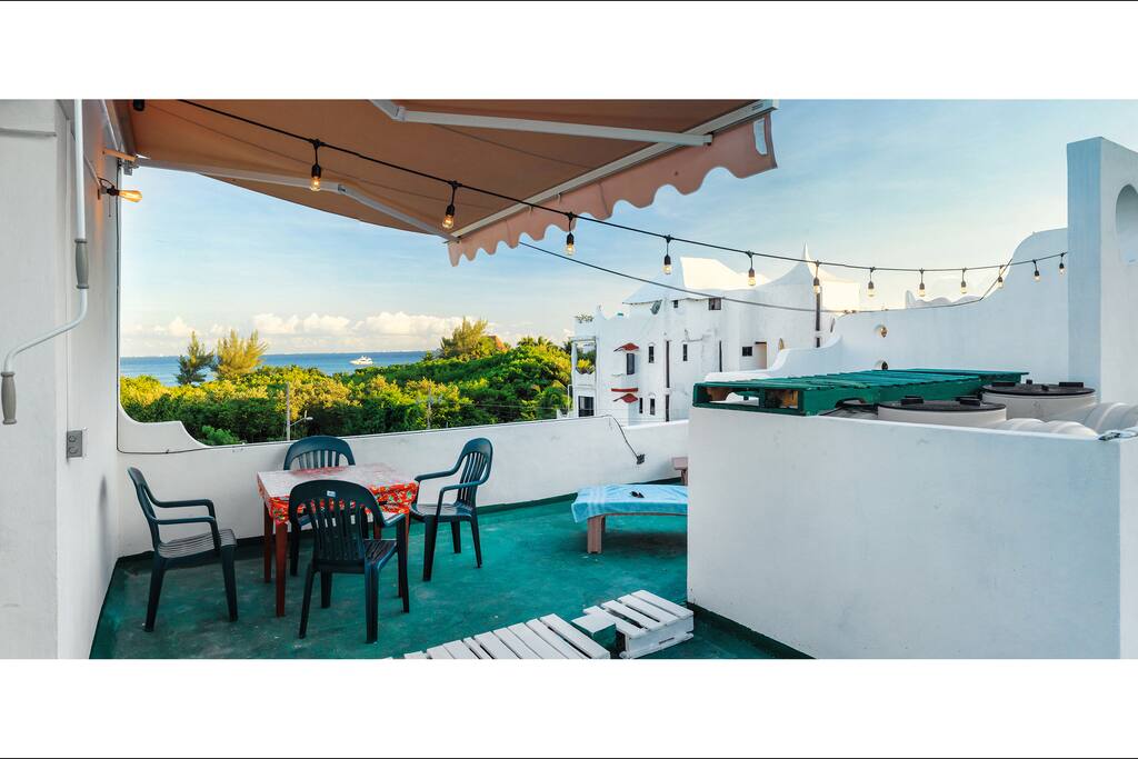PRIVATE 60sm OCEAN FRONT ROOFTOP TERRACE