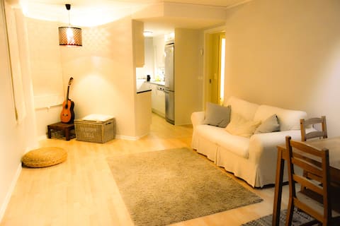 Bedroom in cosy apartm. in best possible location