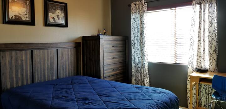 Chumba cha Tatu, sz. bd kamili kwa 2.