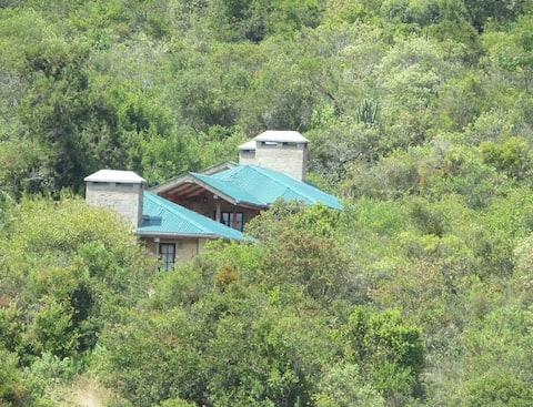 Chui Cottage face au Mont Kenya et près de Ngare Ndare