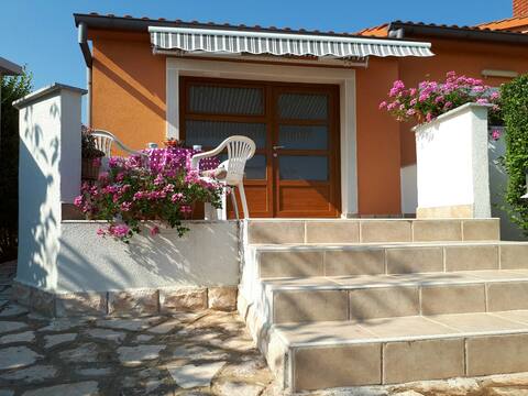 House for 2 