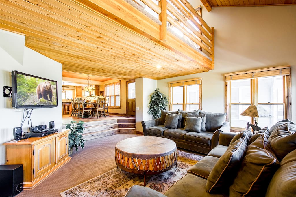 You have arrived at our Park City Mountainside Home! Features 4BR/4BA, Sleeps 10, Gourmet Kitchen, HDTVs, Fireplace, Hot Tub and many more amenities!