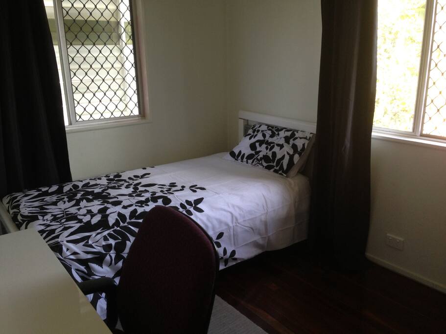 Upper floor R 3
