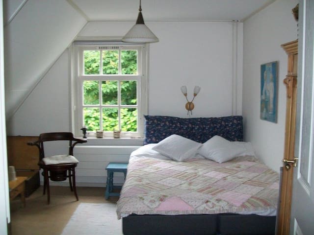 Nostalgic room with breakfast