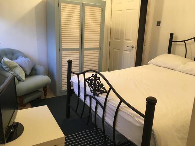 Haywards Heath Double Room