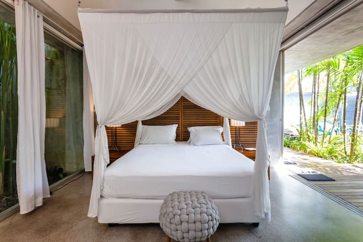 Gorgeous Master bedroom