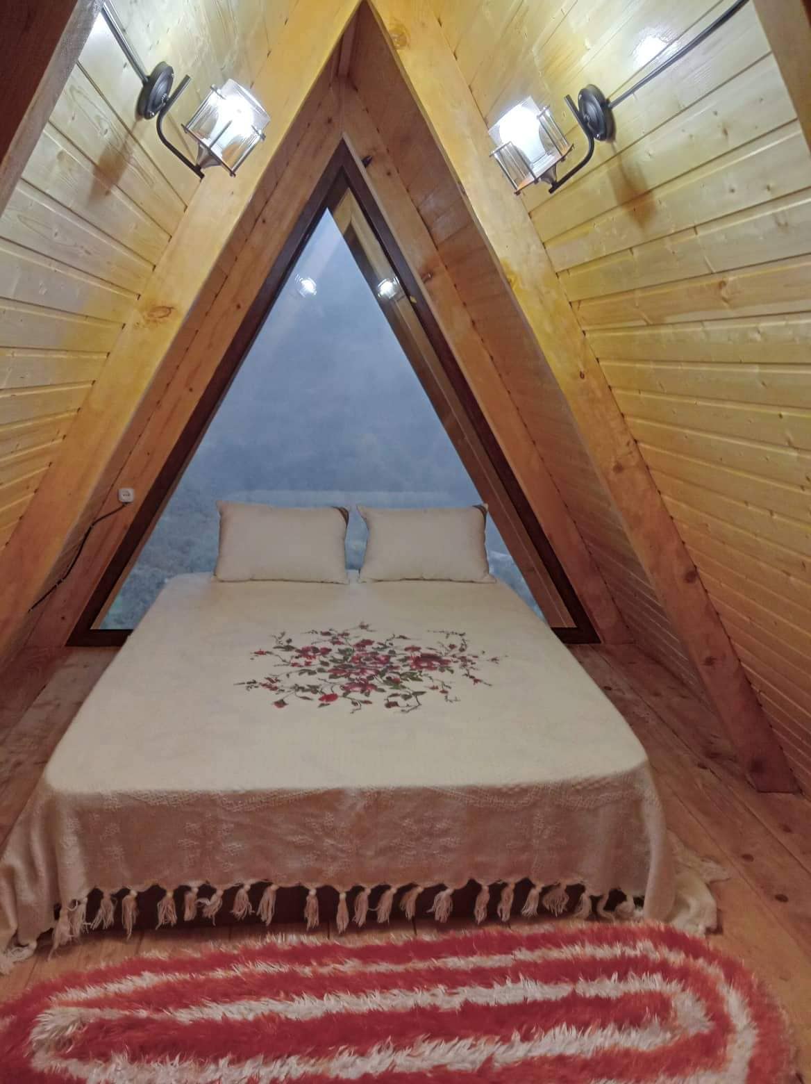 chalupa na 2. poschodí spálňa