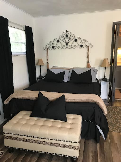 Queen size bed