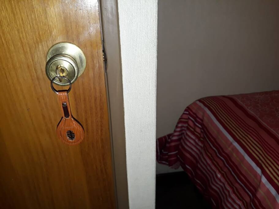 Closet con llave dentro de la pieza