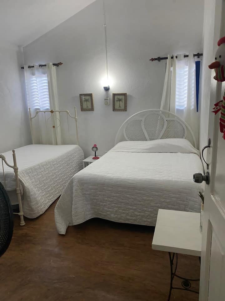 Segunda habitacion (секундарна соба)
