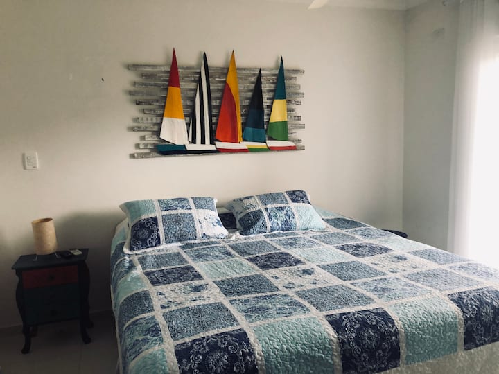 Suite 1 Master na Balcony - Kitanda cha Mfalme