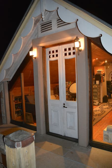 upstairs - small deck area