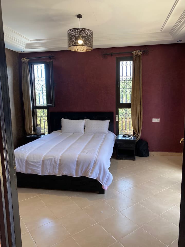 Beautiful villa overlooking the atlas on the road to Ourika Houses