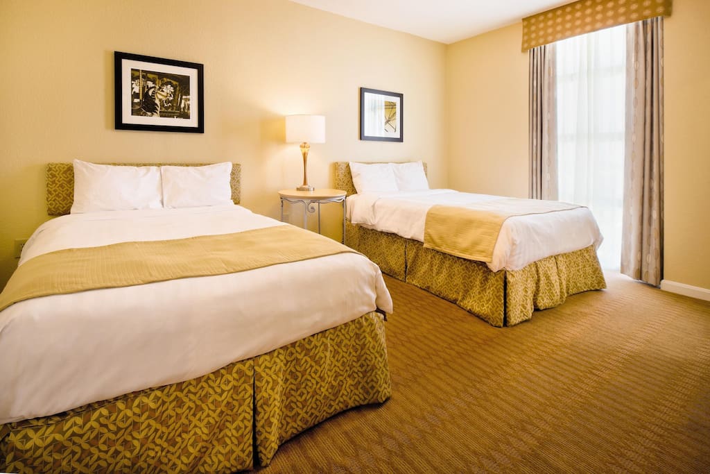 Wyndham Vacation Resort Ocean Boulevard bedroom