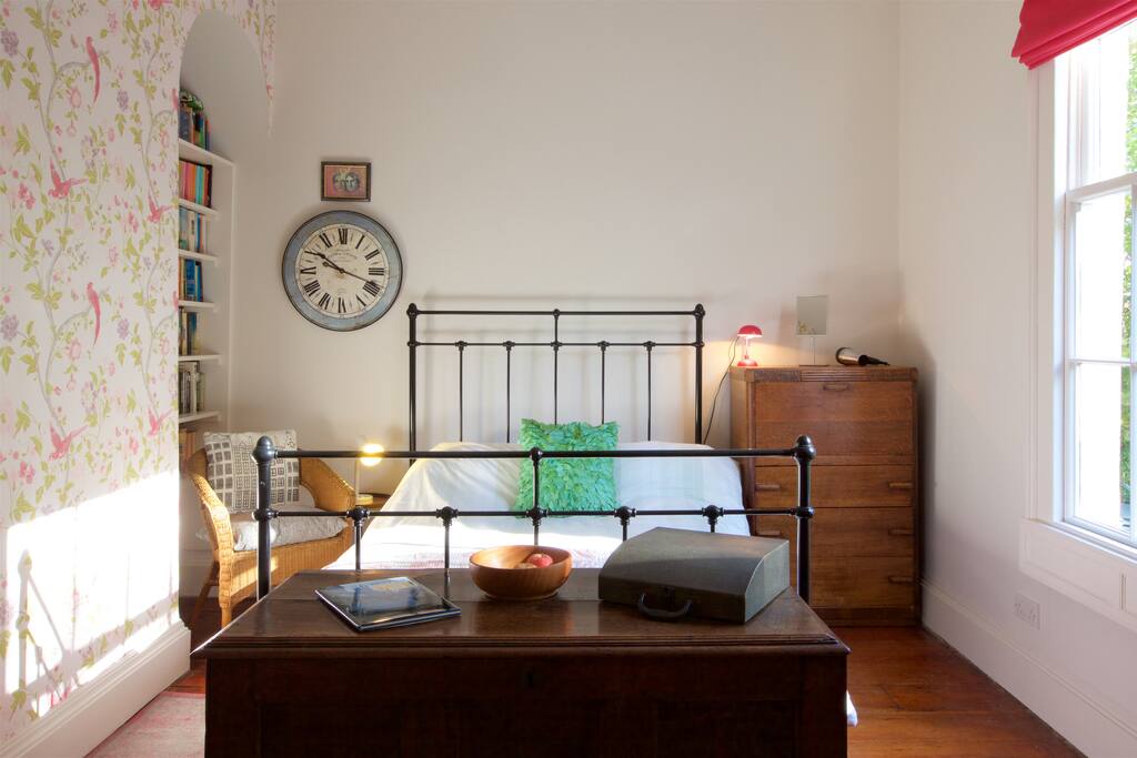 Double bedroom.